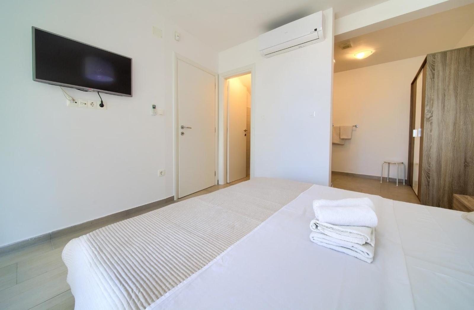 Apartment Sasso Bianco With The Private Pool Нивице Экстерьер фото